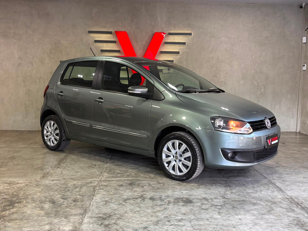 Volkswagen Fox Cinza