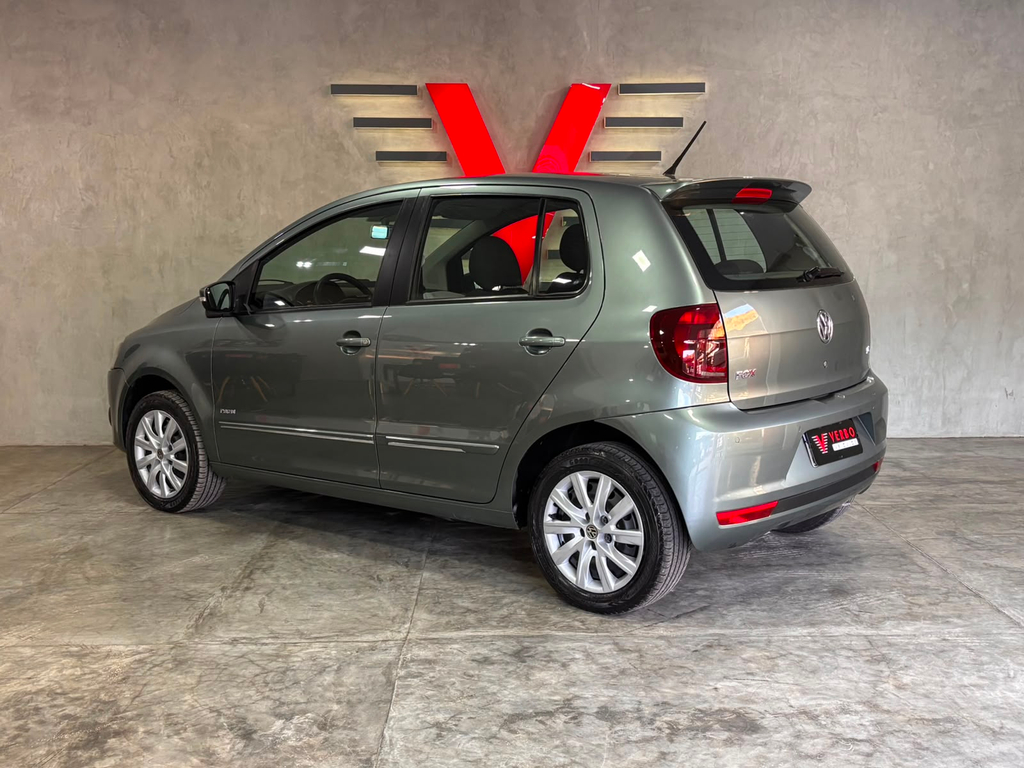 Volkswagen Fox Cinza