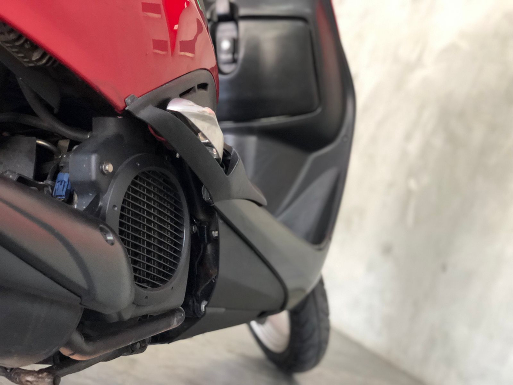 Honda LEAD Vermelho