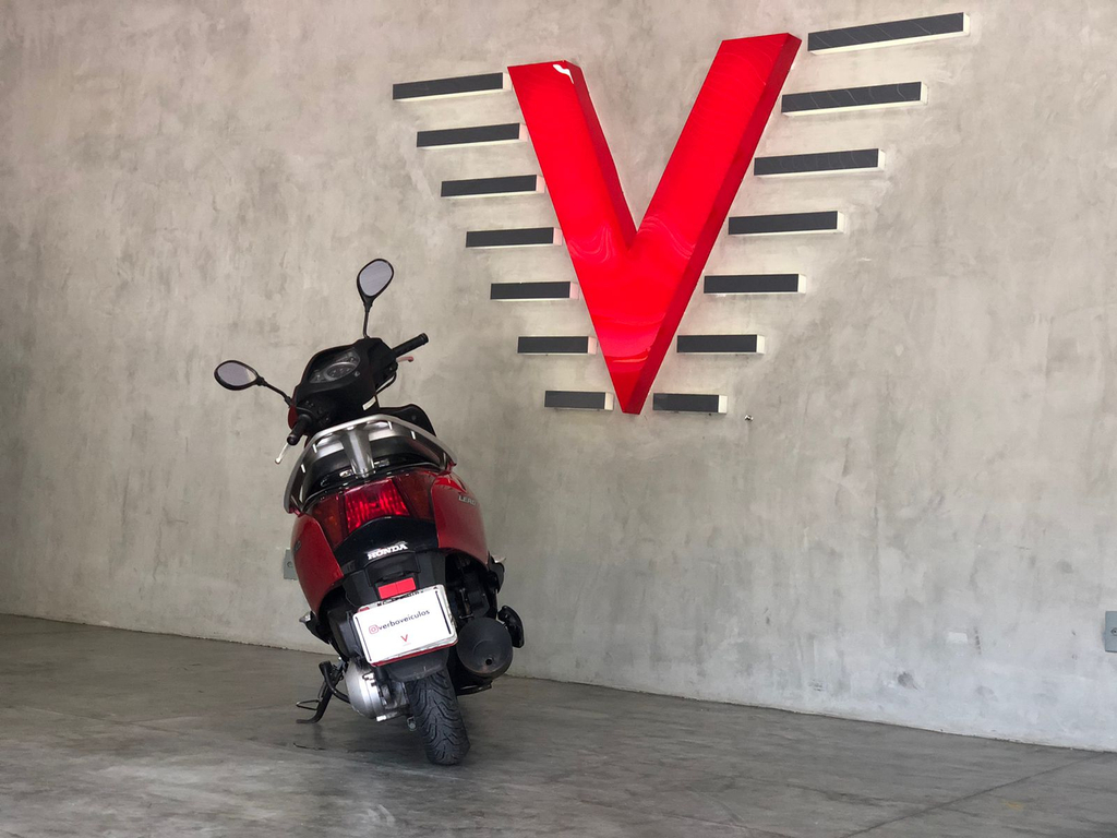 Honda LEAD Vermelho