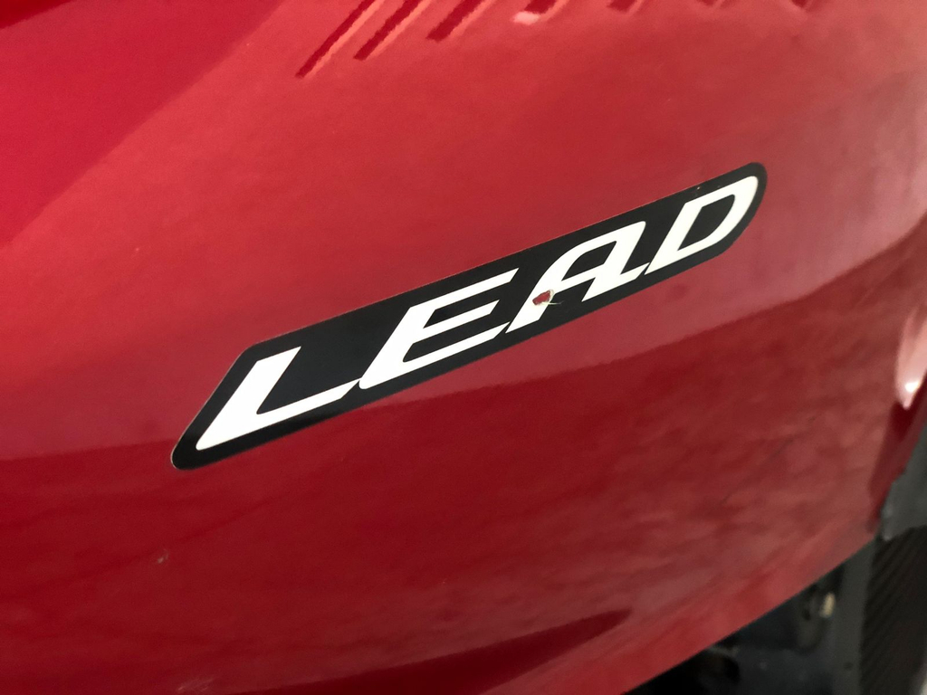 Honda LEAD Vermelho