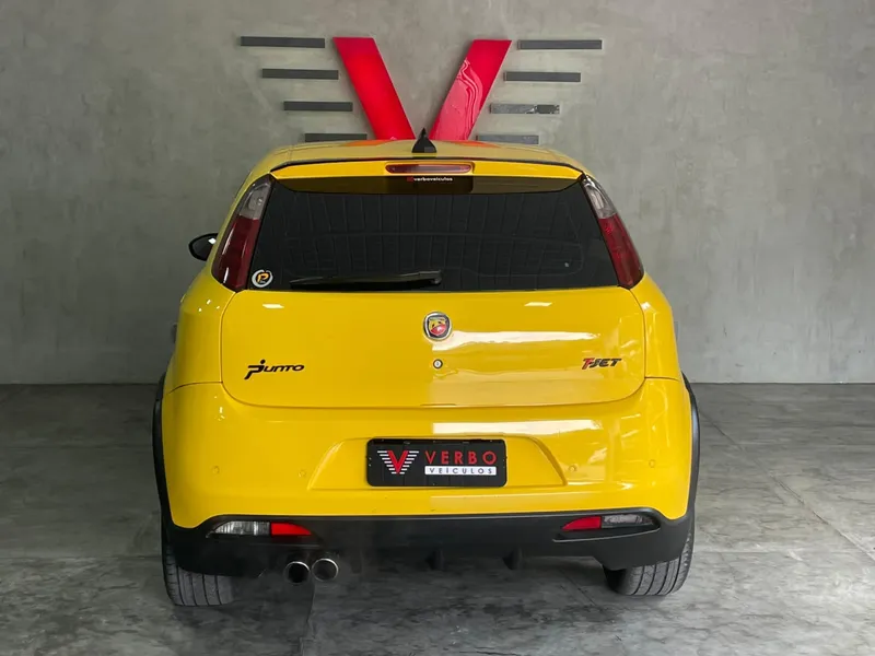 Fiat Punto Amarelo