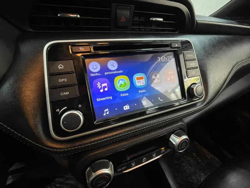 Nissan Kicks Cinza