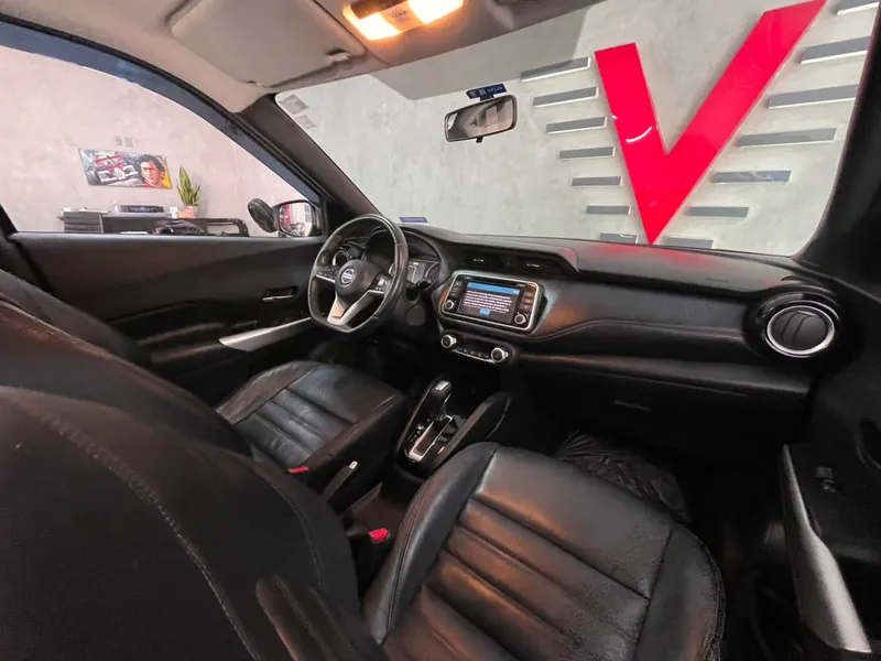 Nissan Kicks Cinza