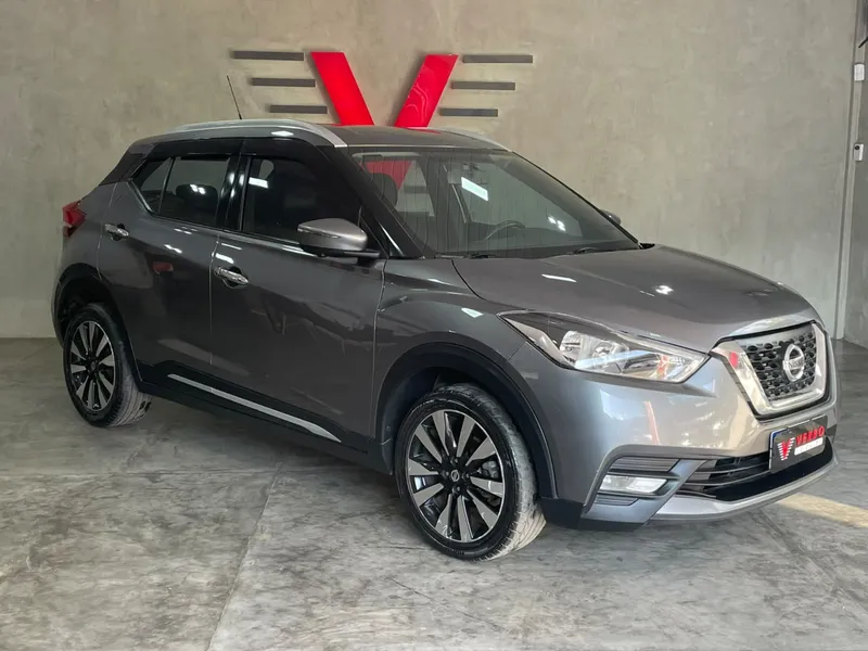 Nissan Kicks Cinza