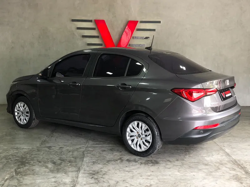 Fiat Cronos Cinza