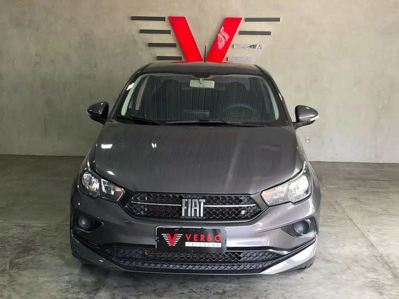 Fiat Cronos Cinza