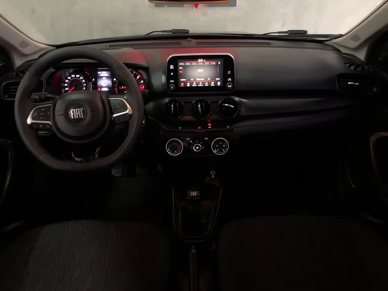 Fiat Cronos Cinza
