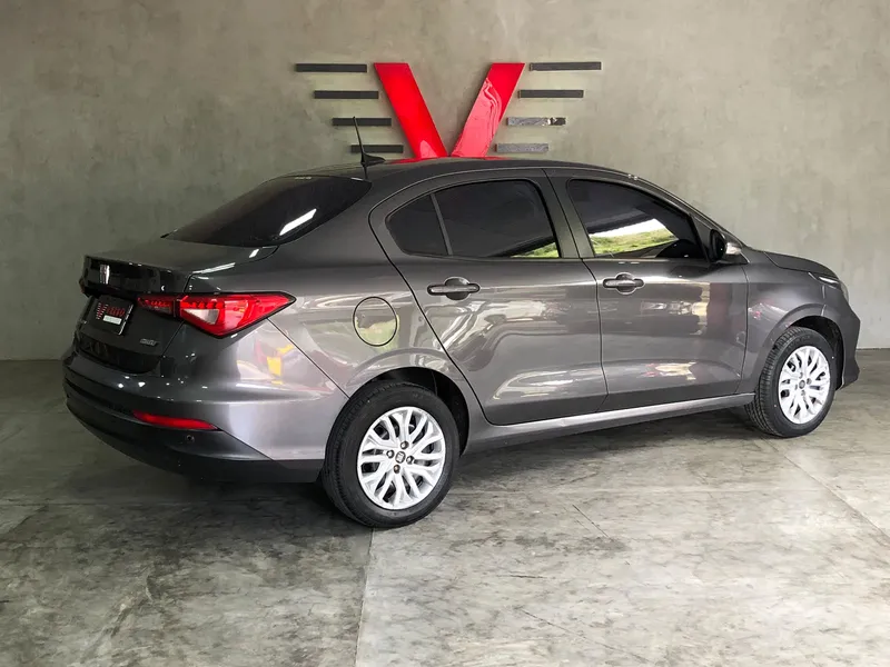 Fiat Cronos Cinza