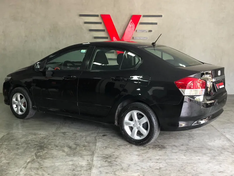 Honda City Preto