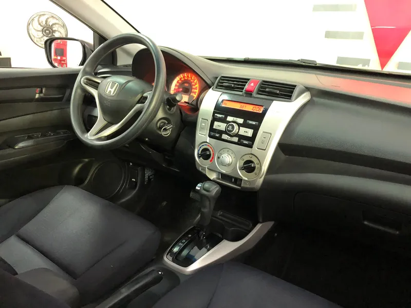 Honda City Preto