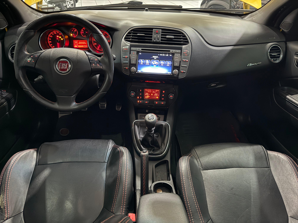 Fiat Bravo Amarelo