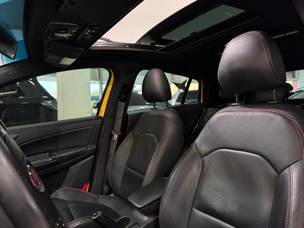 Fiat Bravo Amarelo