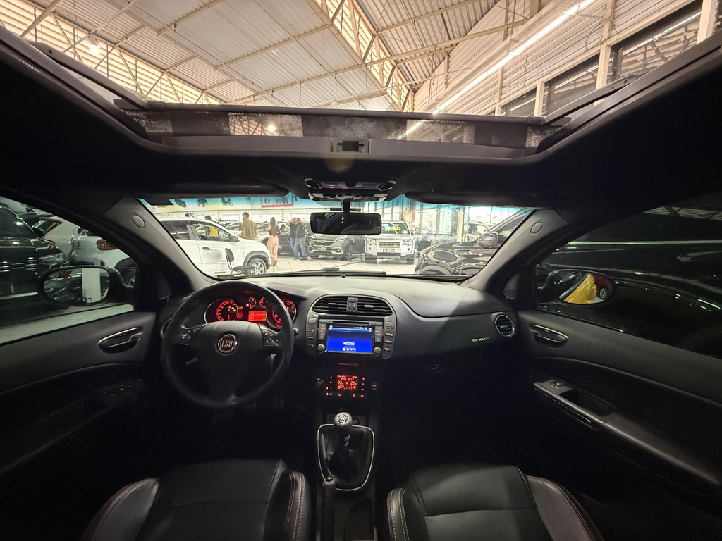 Fiat Bravo Amarelo