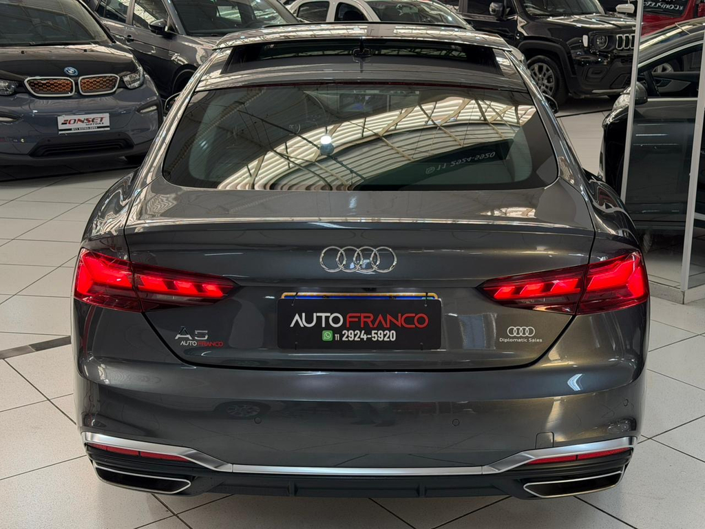 Audi A5 Cinza