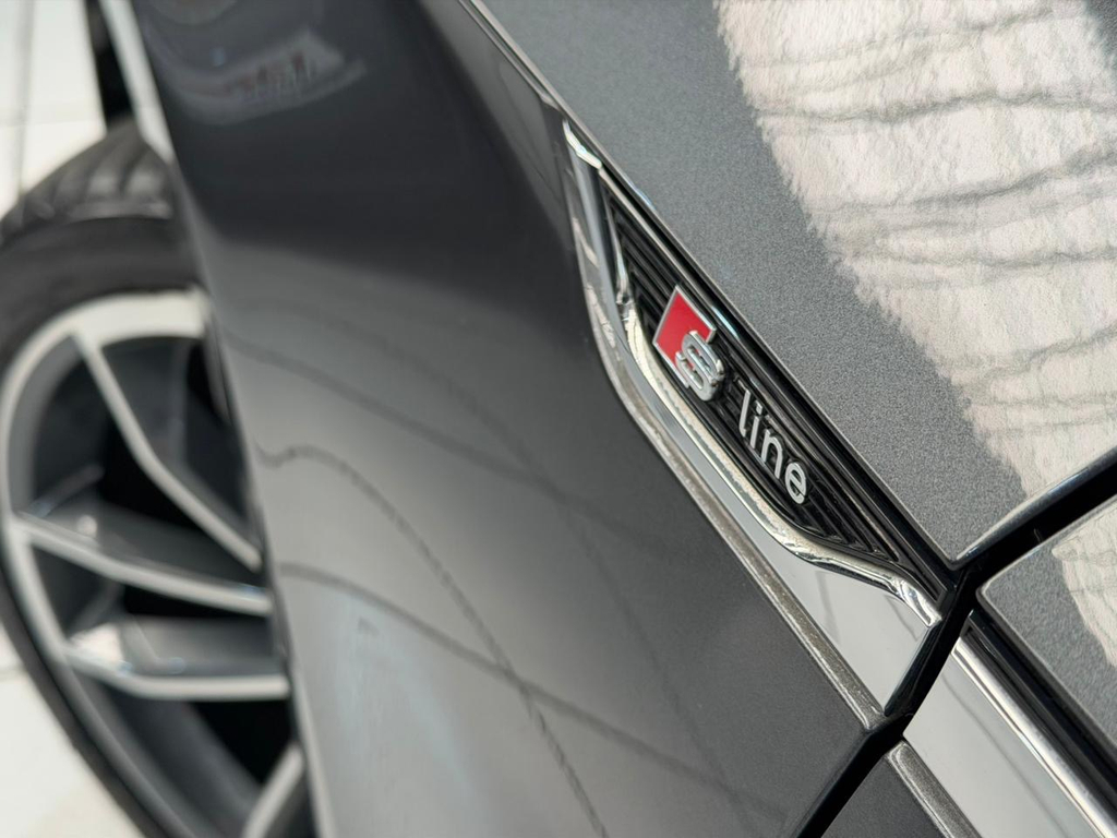 Audi A5 Cinza