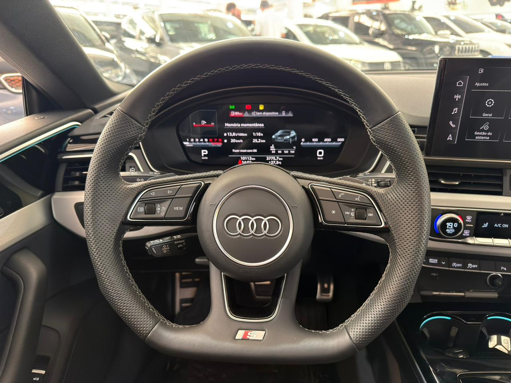 Audi A5 Cinza