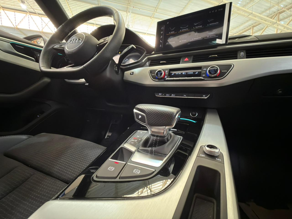 Audi A5 Cinza