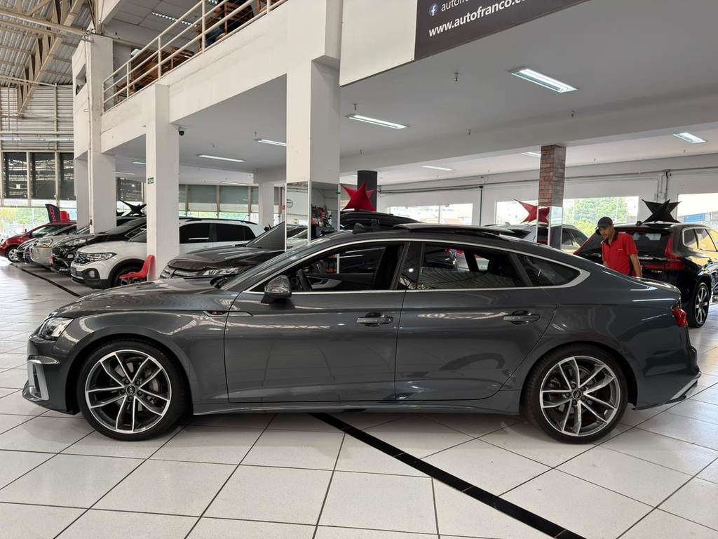 Audi A5 Cinza