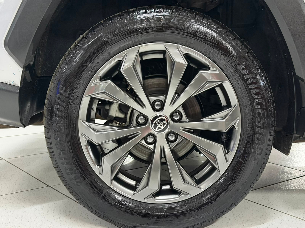 Toyota RAV4 Prata