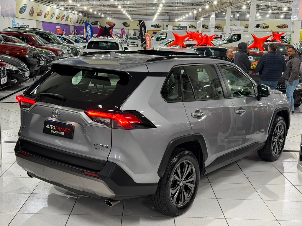 Toyota RAV4 Prata