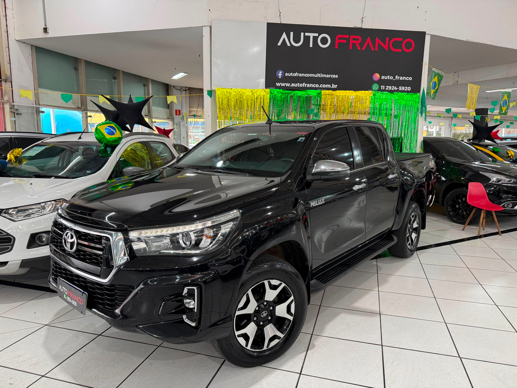 Toyota Hilux Cabine Dupla Preto