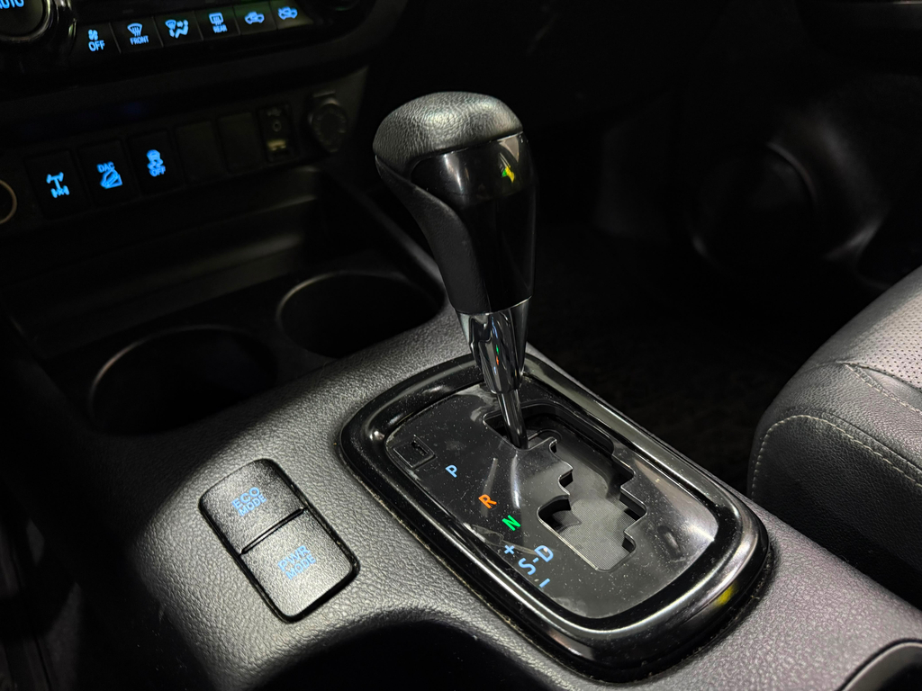 Toyota Hilux Cabine Dupla Preto