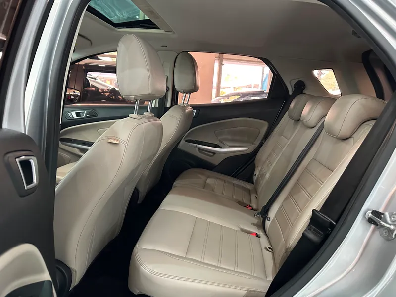 Ford EcoSport Prata