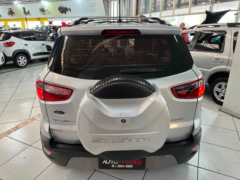Ford EcoSport Prata