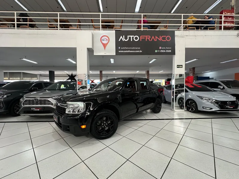 Ford Maverick Preto