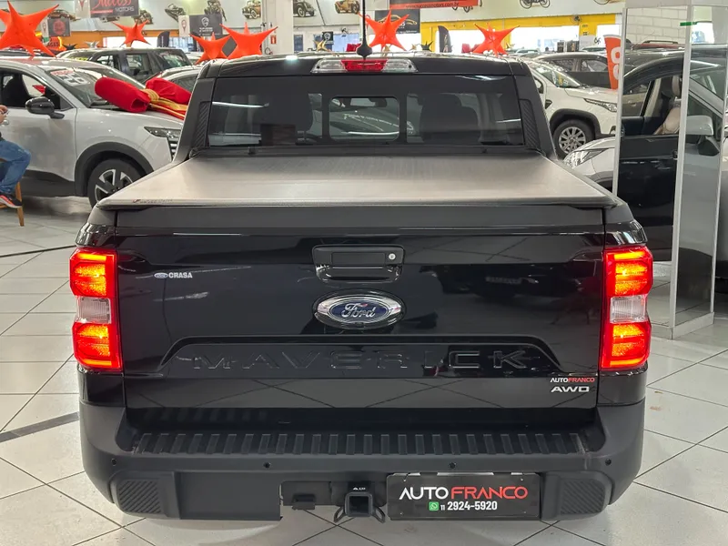 Ford Maverick Preto