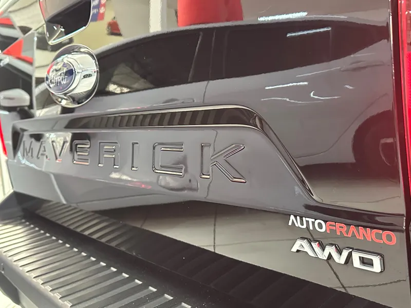 Ford Maverick Preto