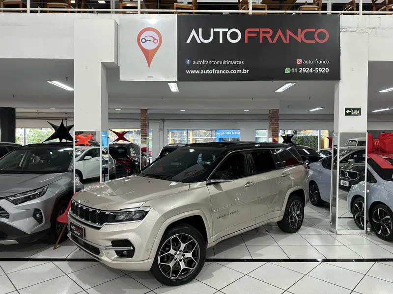 Jeep Commander Dourado