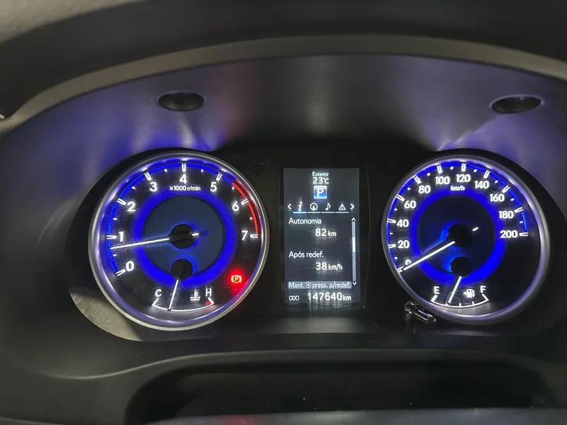 Toyota Hilux Cabine Dupla Branco