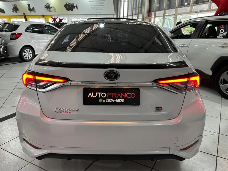 Toyota Corolla Branco