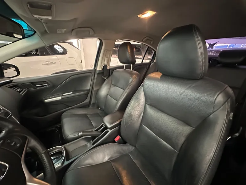 Honda City Prata