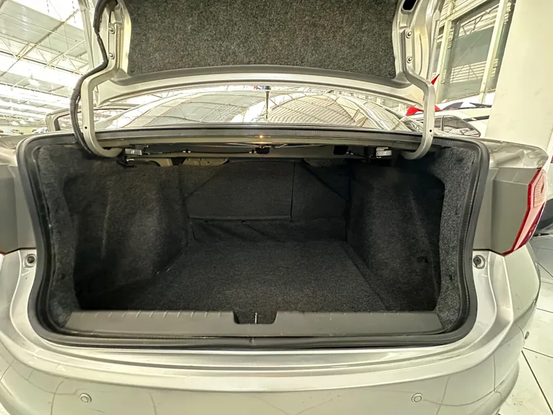 Honda City Prata