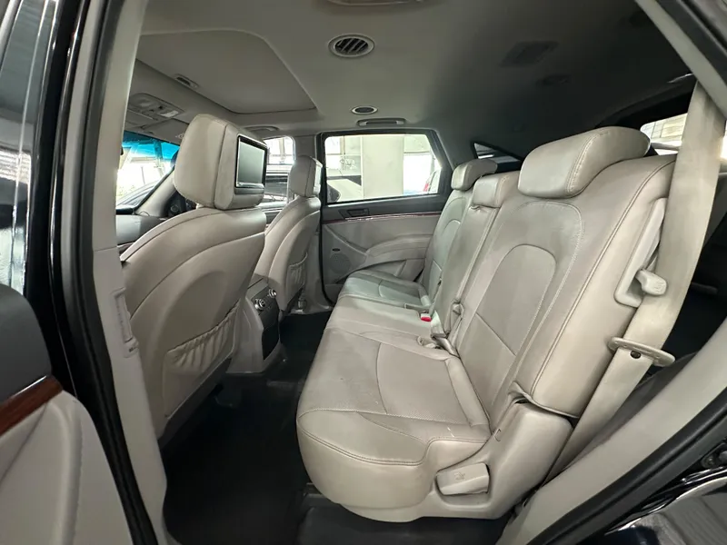 Hyundai Veracruz Preto