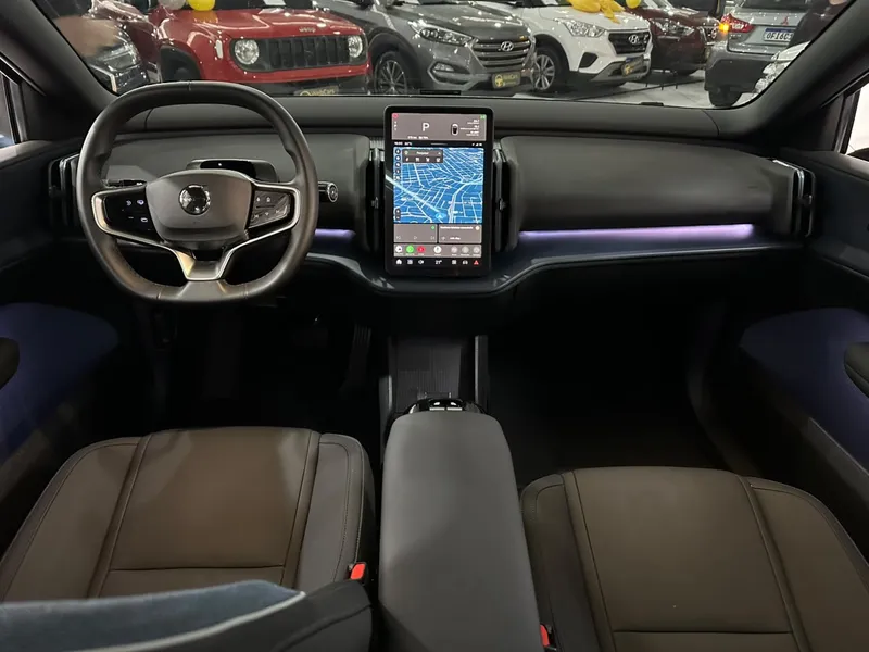 Volvo EX30 Cinza
