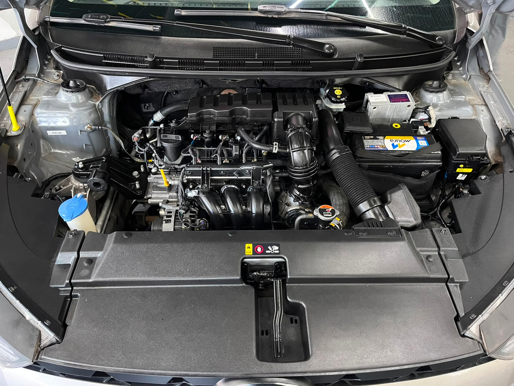 Hyundai HB20 Prata