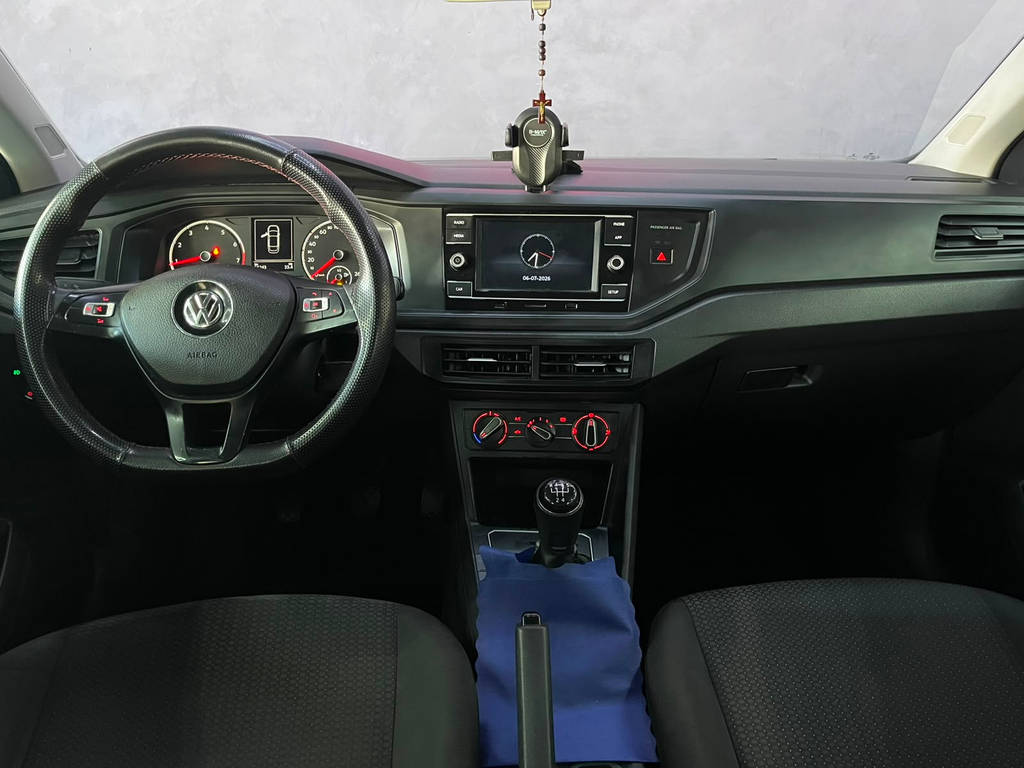 Volkswagen Virtus Preto