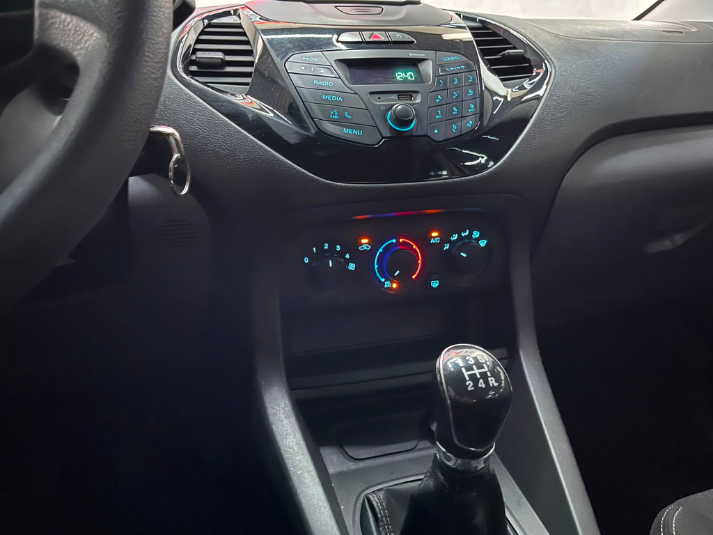 Ford Ka Sedan Branco