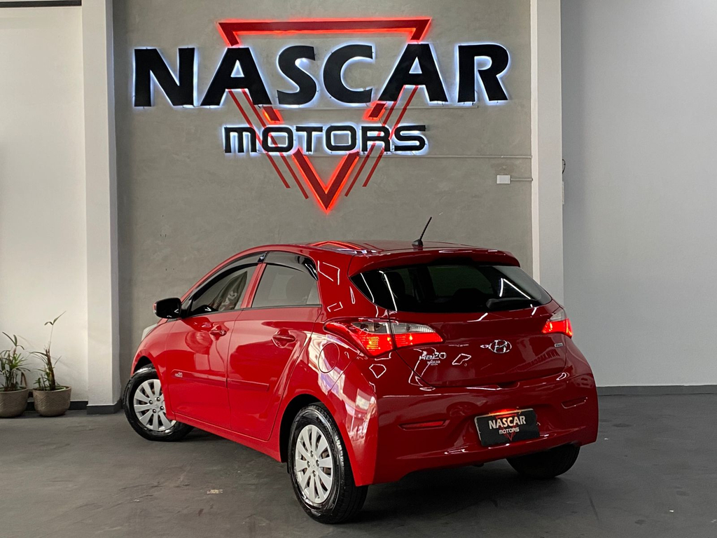 Hyundai HB20 Vermelho