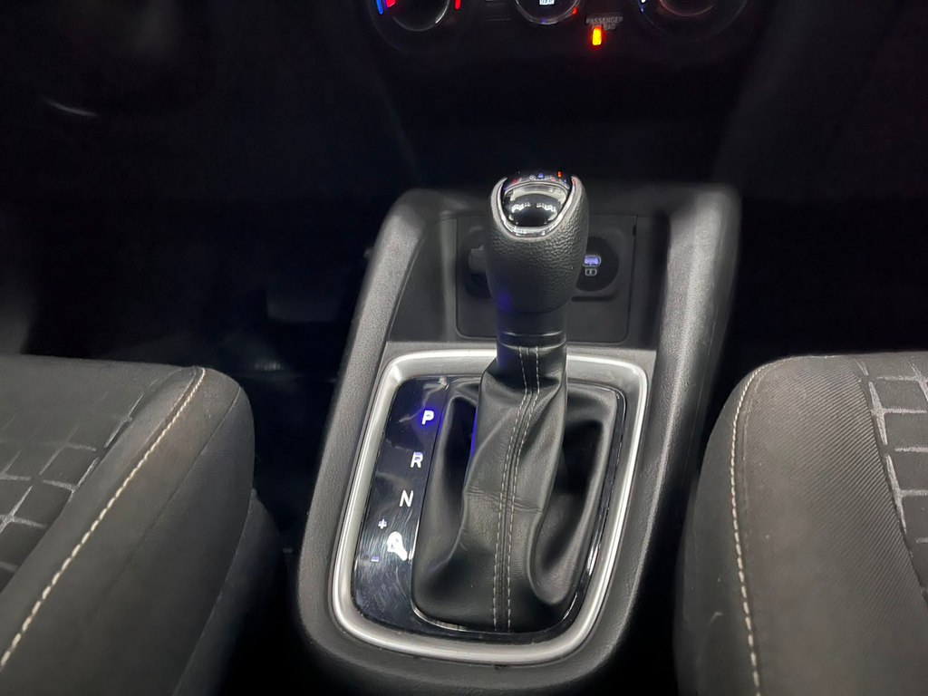 Hyundai HB20 Prata