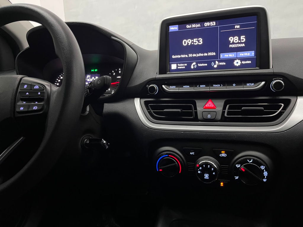 Hyundai HB20 Prata