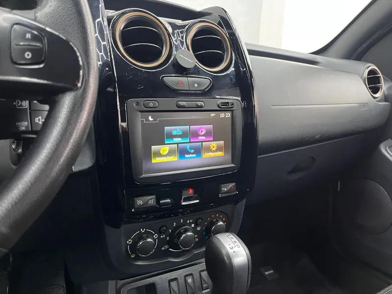 Renault Duster Branco