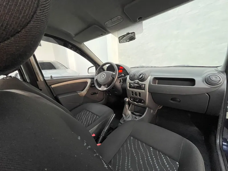 Renault Logan Azul