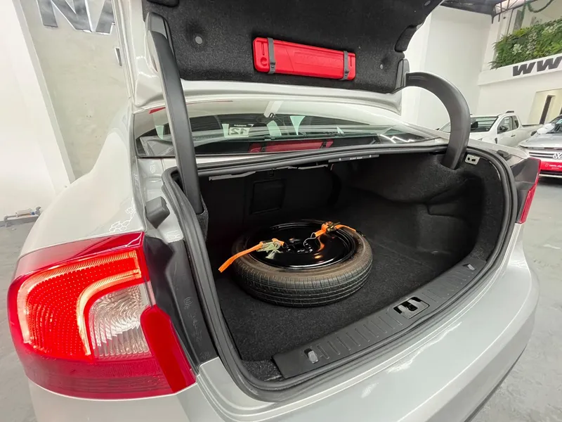 Volvo S60 Prata