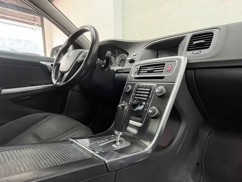 Volvo S60 Prata