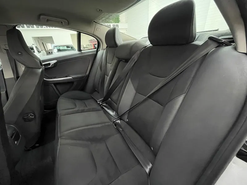 Volvo S60 Prata